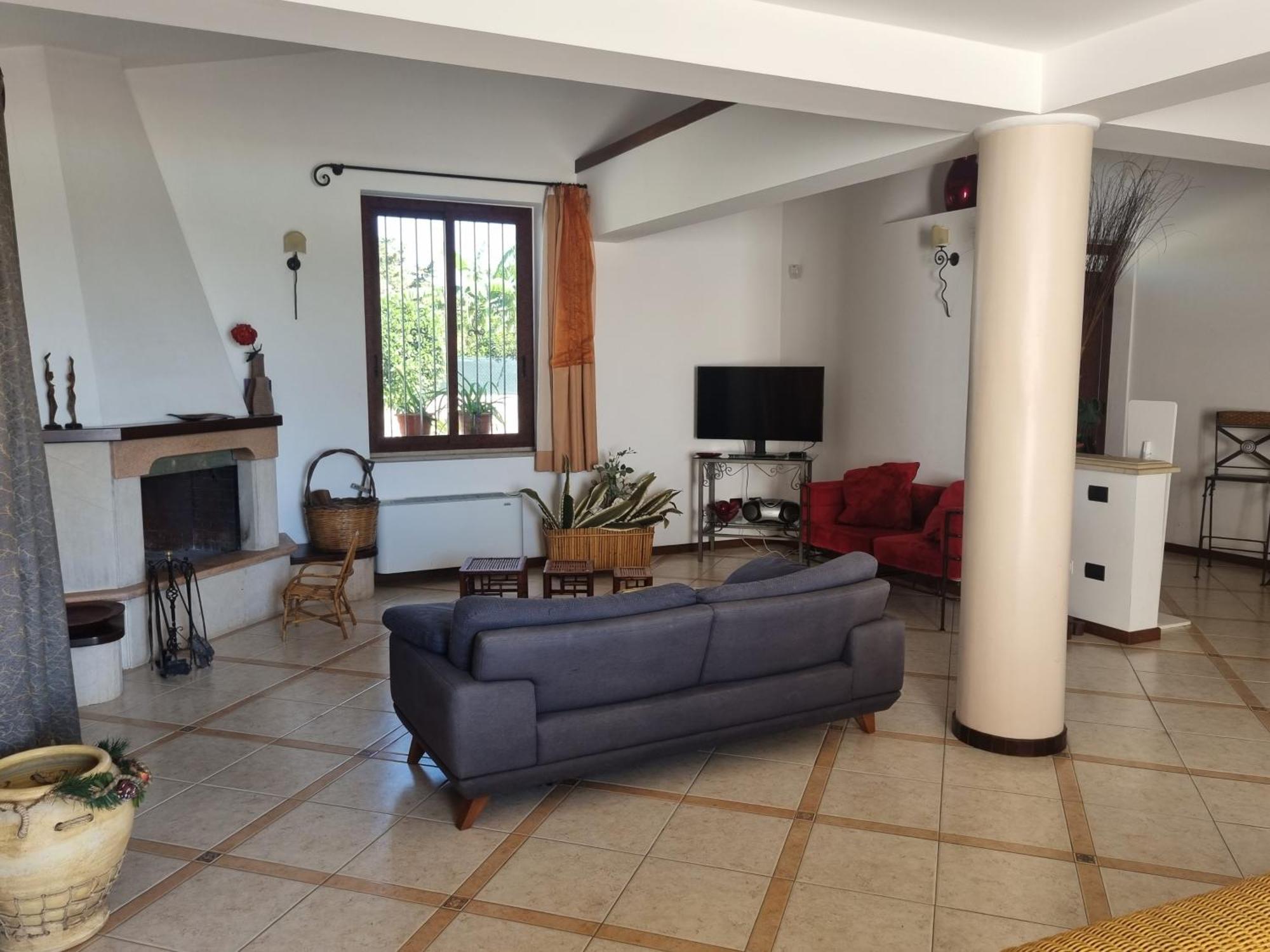 Casa Sbrizza Holiday home *